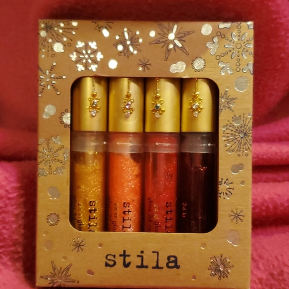 Stila lip gloss collection - Picture 1 of 3